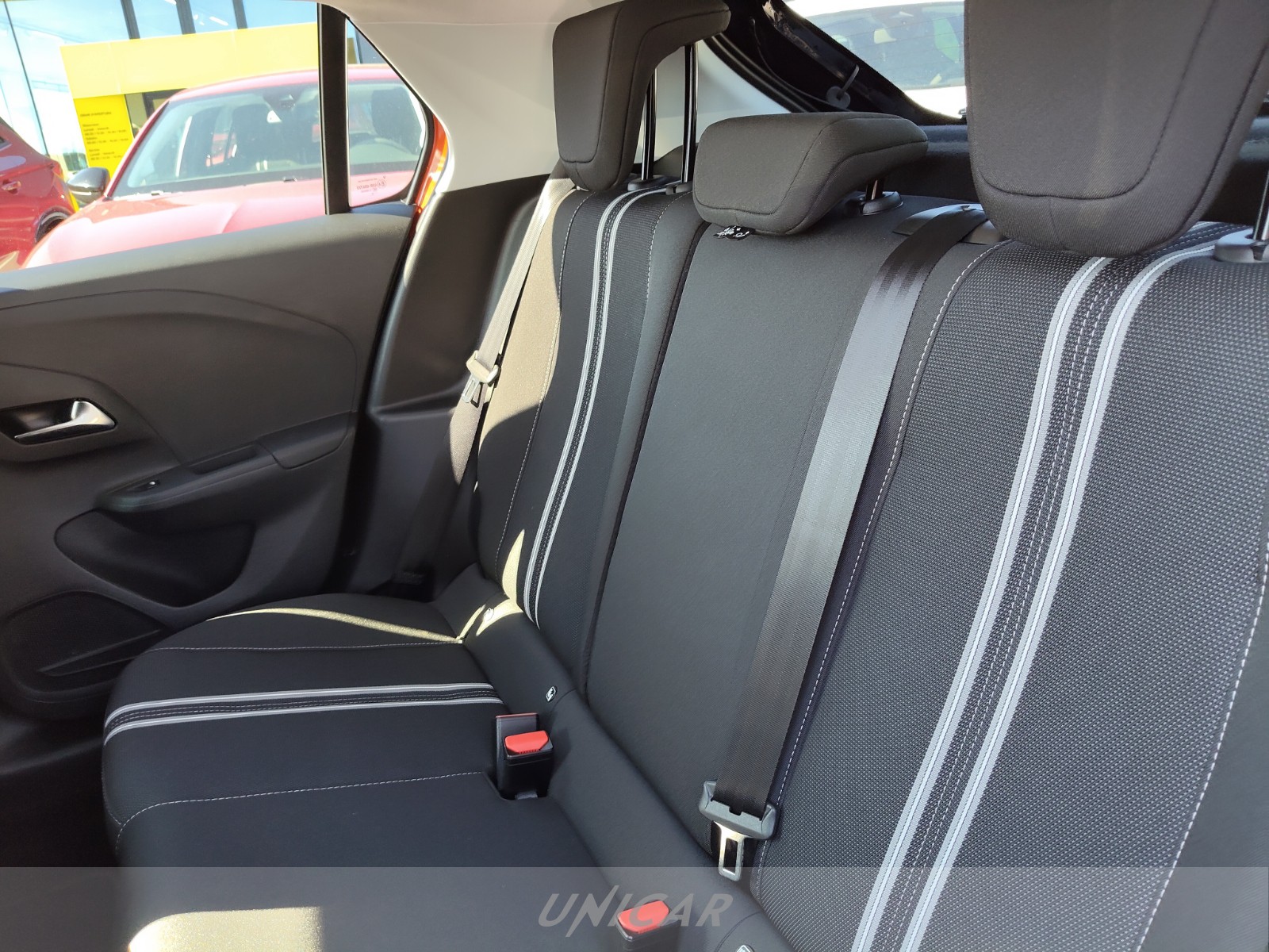 UNICAR Opel Corsa