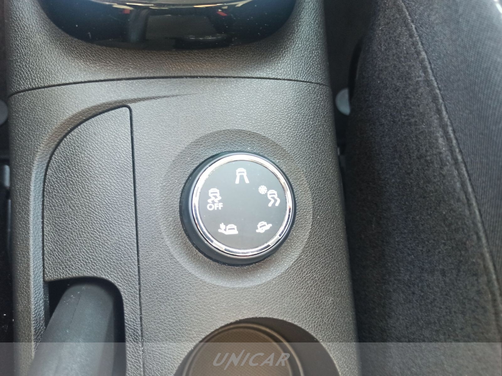 UNICAR Opel Crossland
