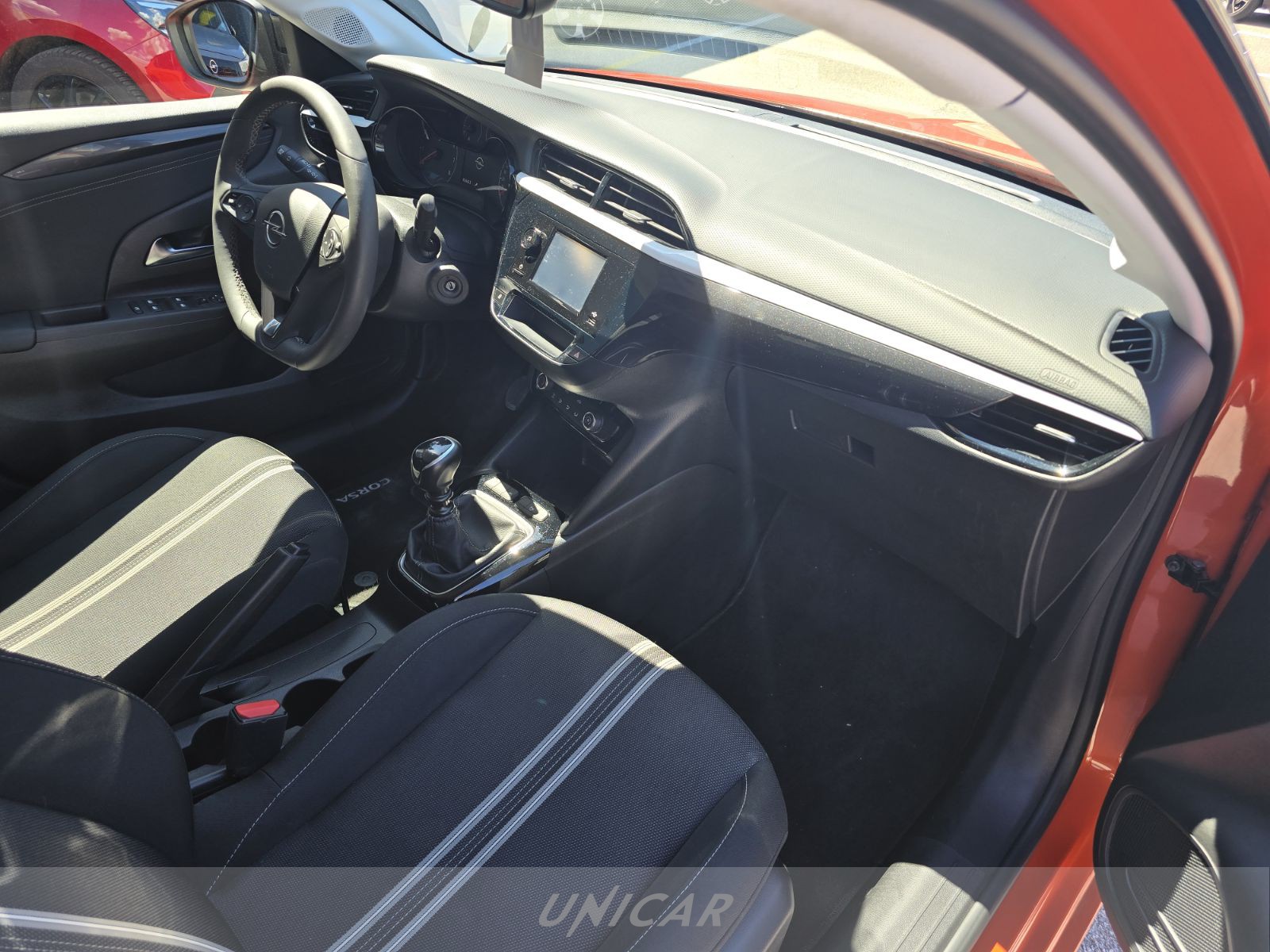 UNICAR Opel Corsa