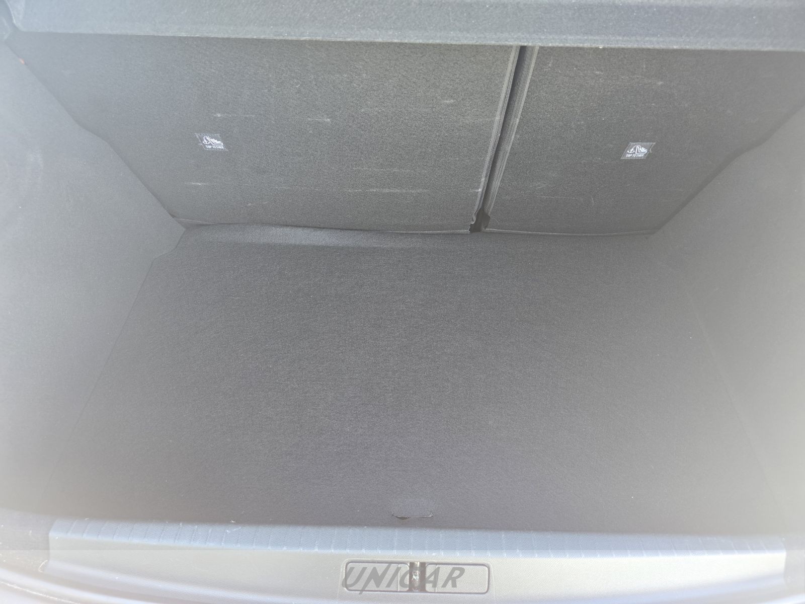 UNICAR Opel Corsa