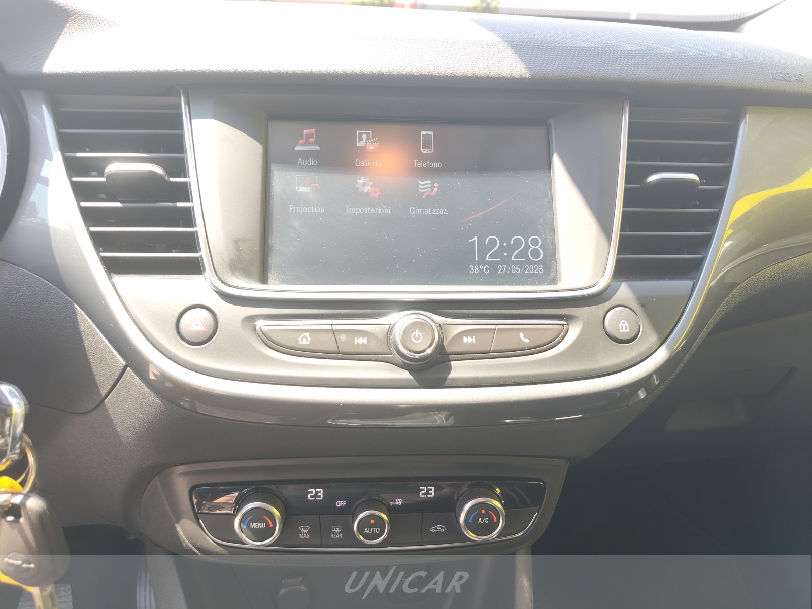 UNICAR Opel Crossland