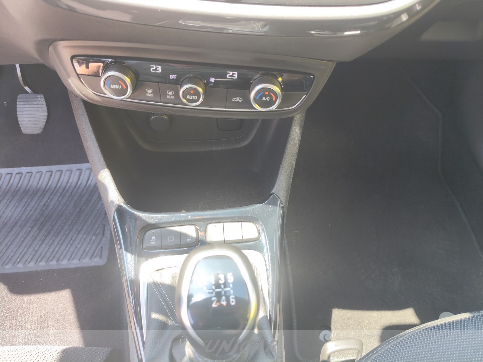 UNICAR Opel Crossland