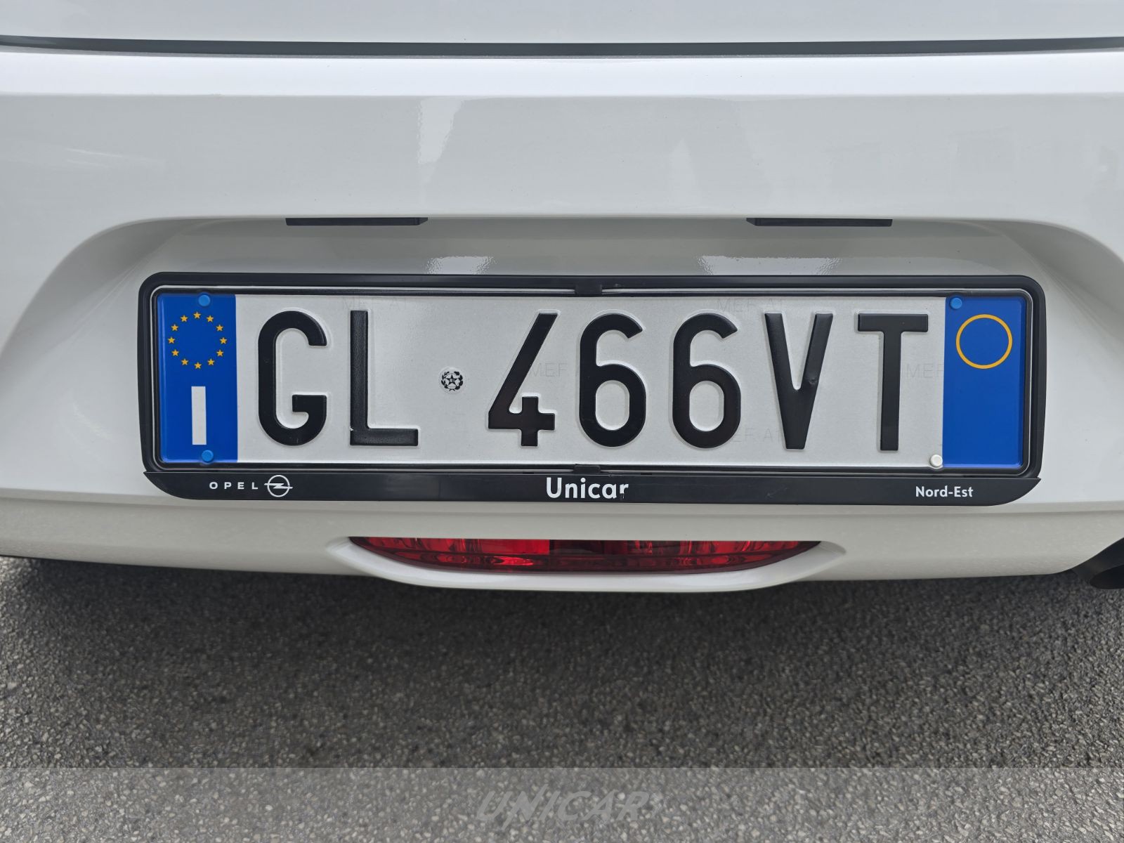 UNICAR Opel Corsa
