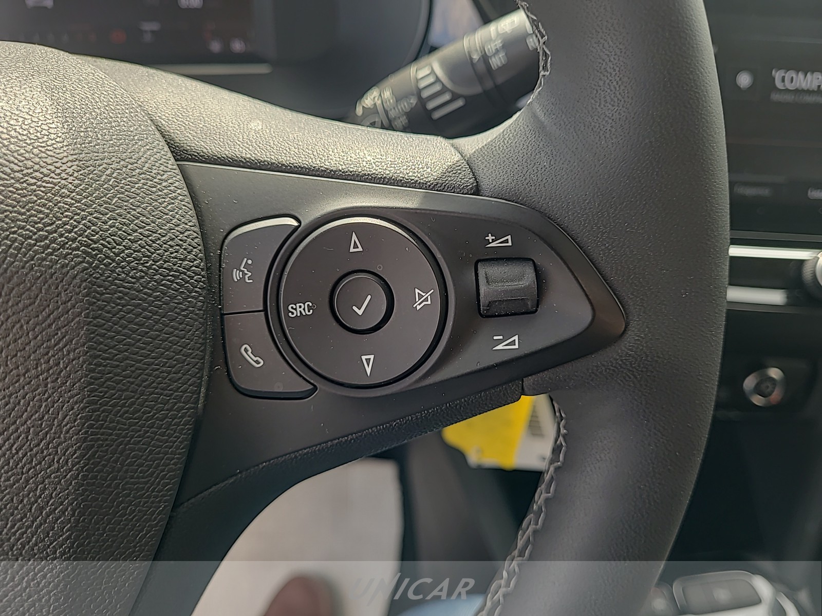 UNICAR Opel Corsa