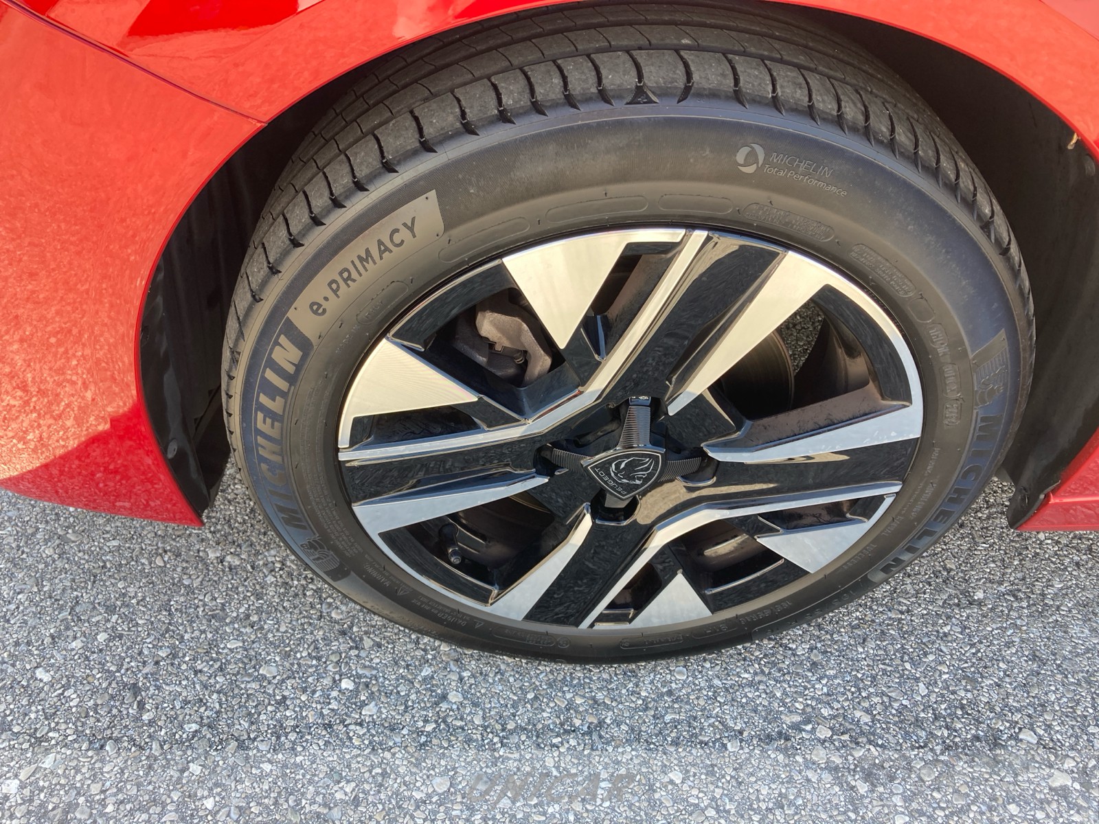 UNICAR Peugeot 208
