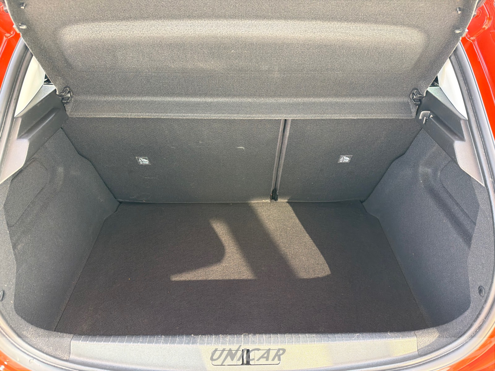 UNICAR Opel Corsa