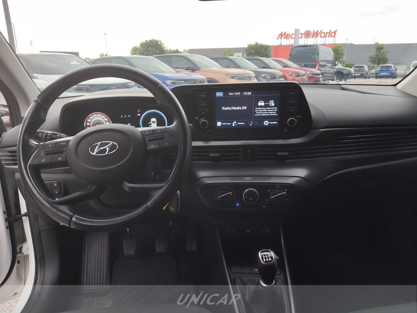 UNICAR Hyundai i20