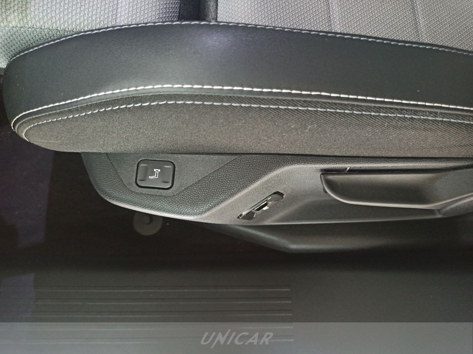 UNICAR Opel Grandland