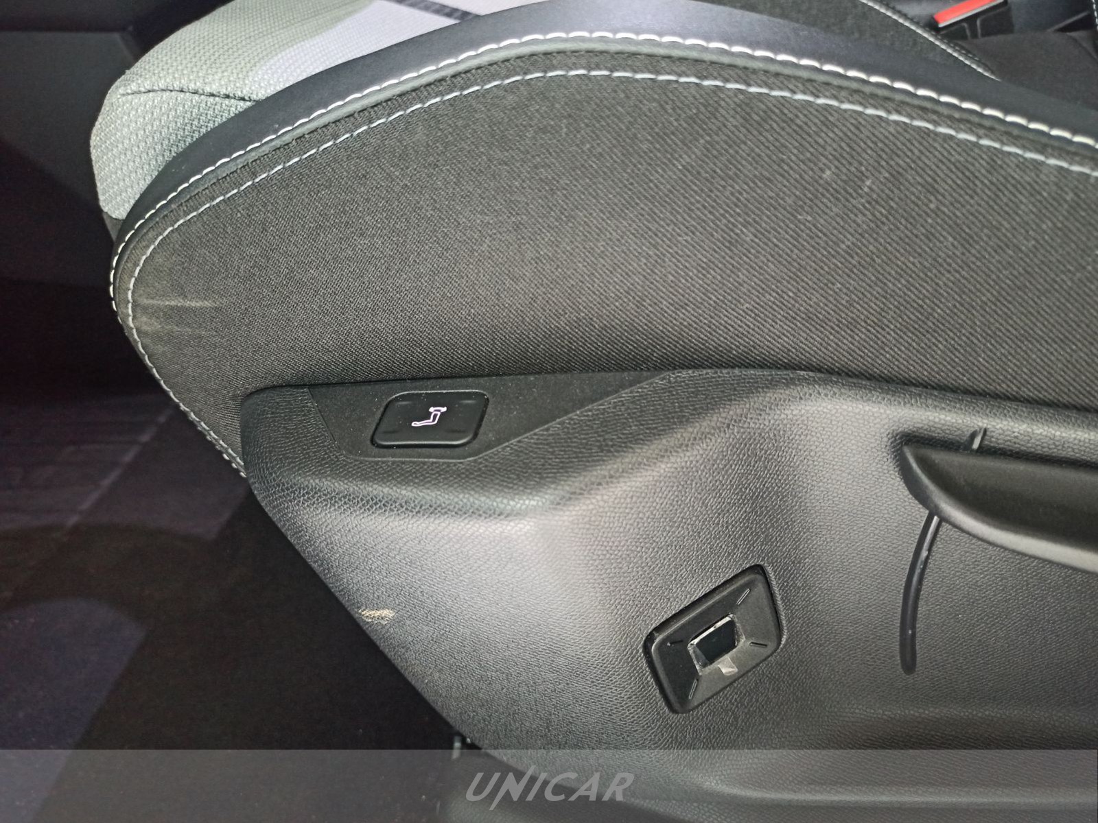 UNICAR Opel Grandland