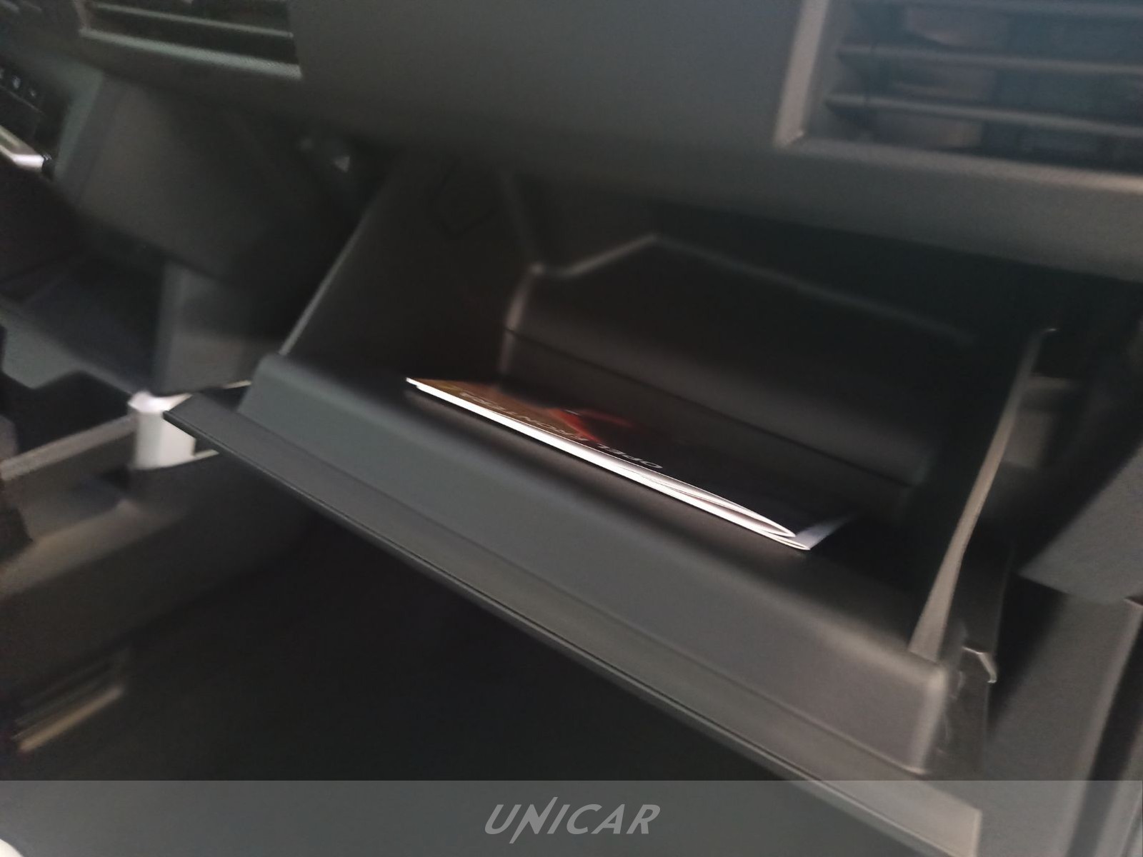 UNICAR Opel Frontera