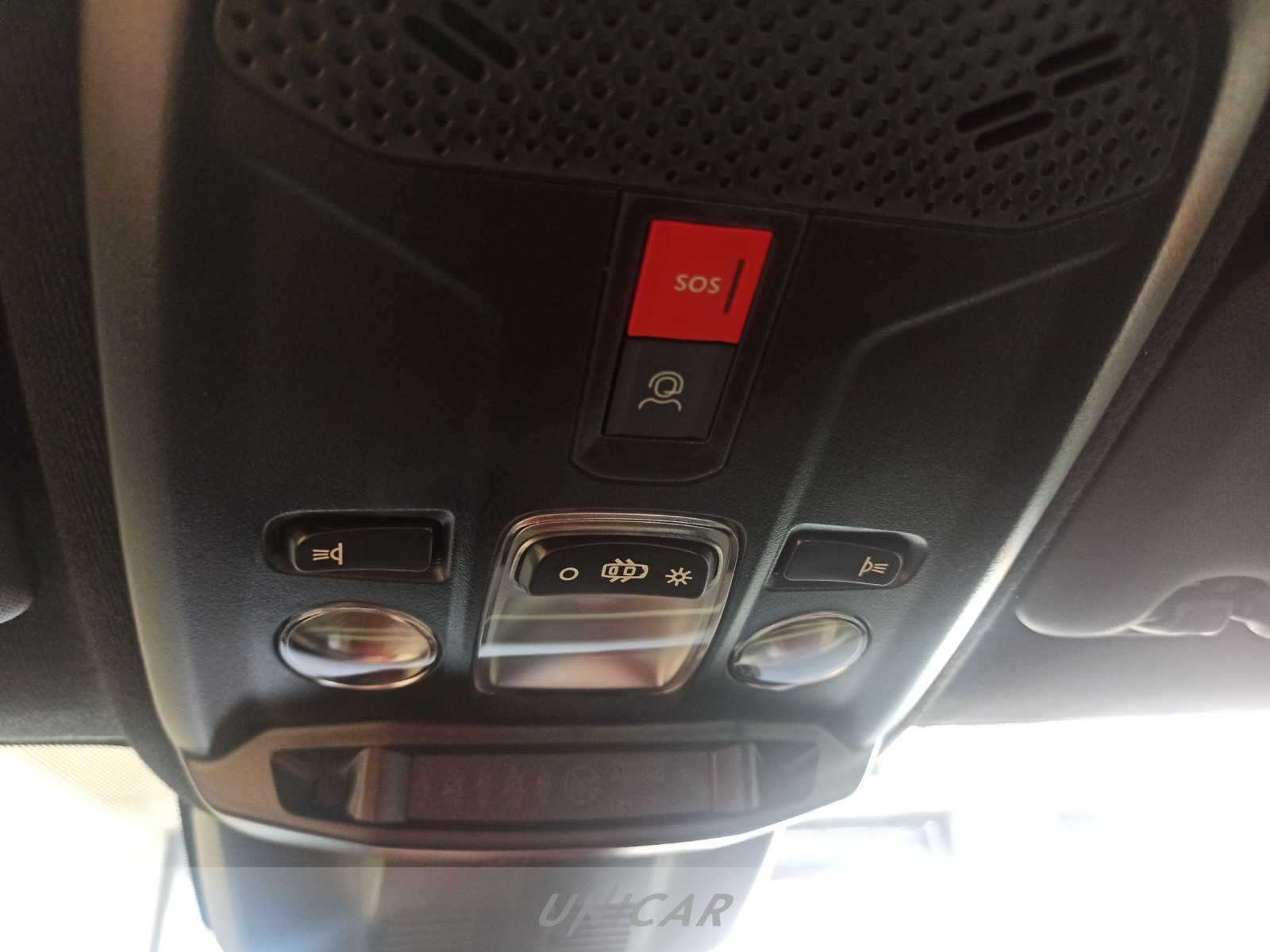 UNICAR Opel Corsa