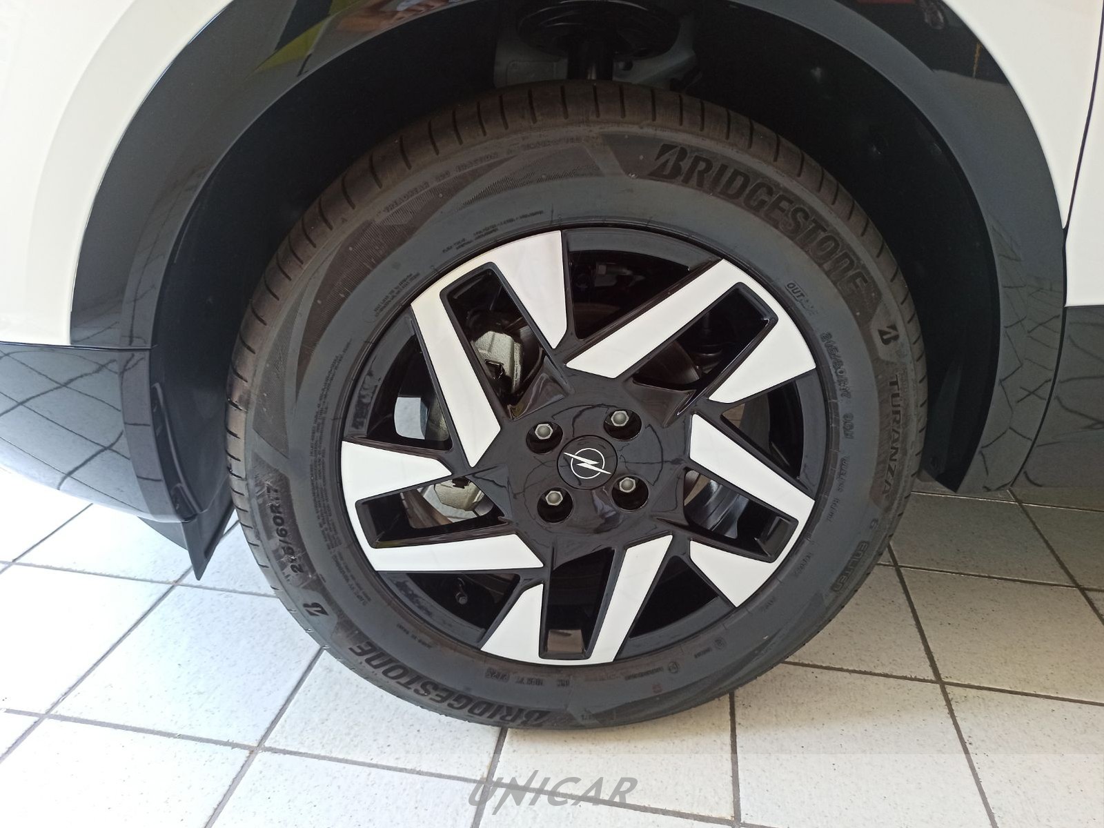 UNICAR Opel Mokka