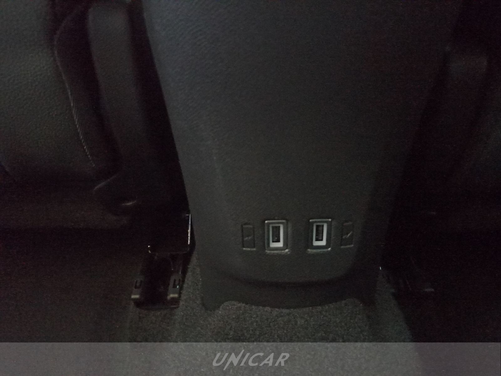 UNICAR Opel Mokka