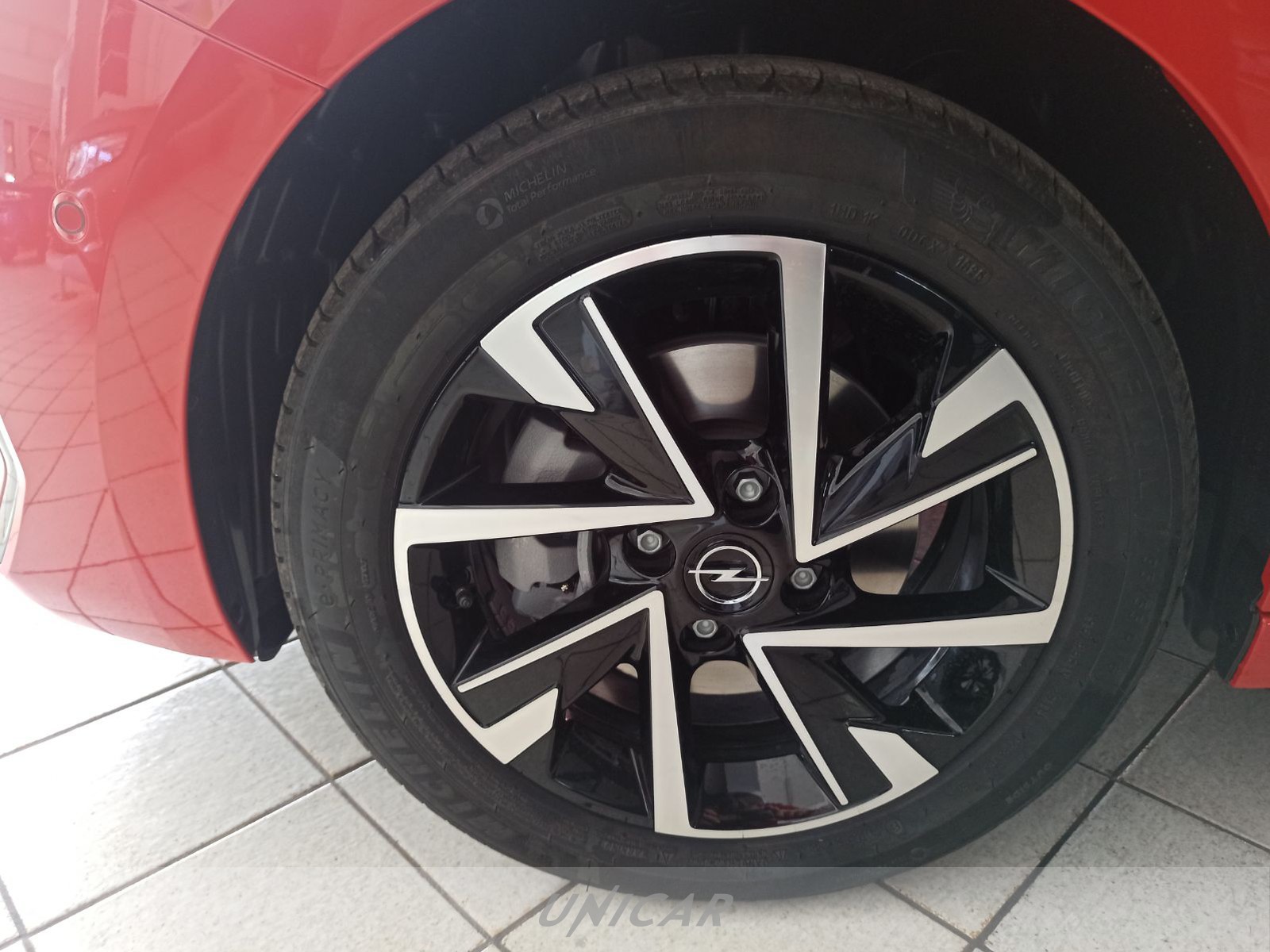 UNICAR Opel Corsa