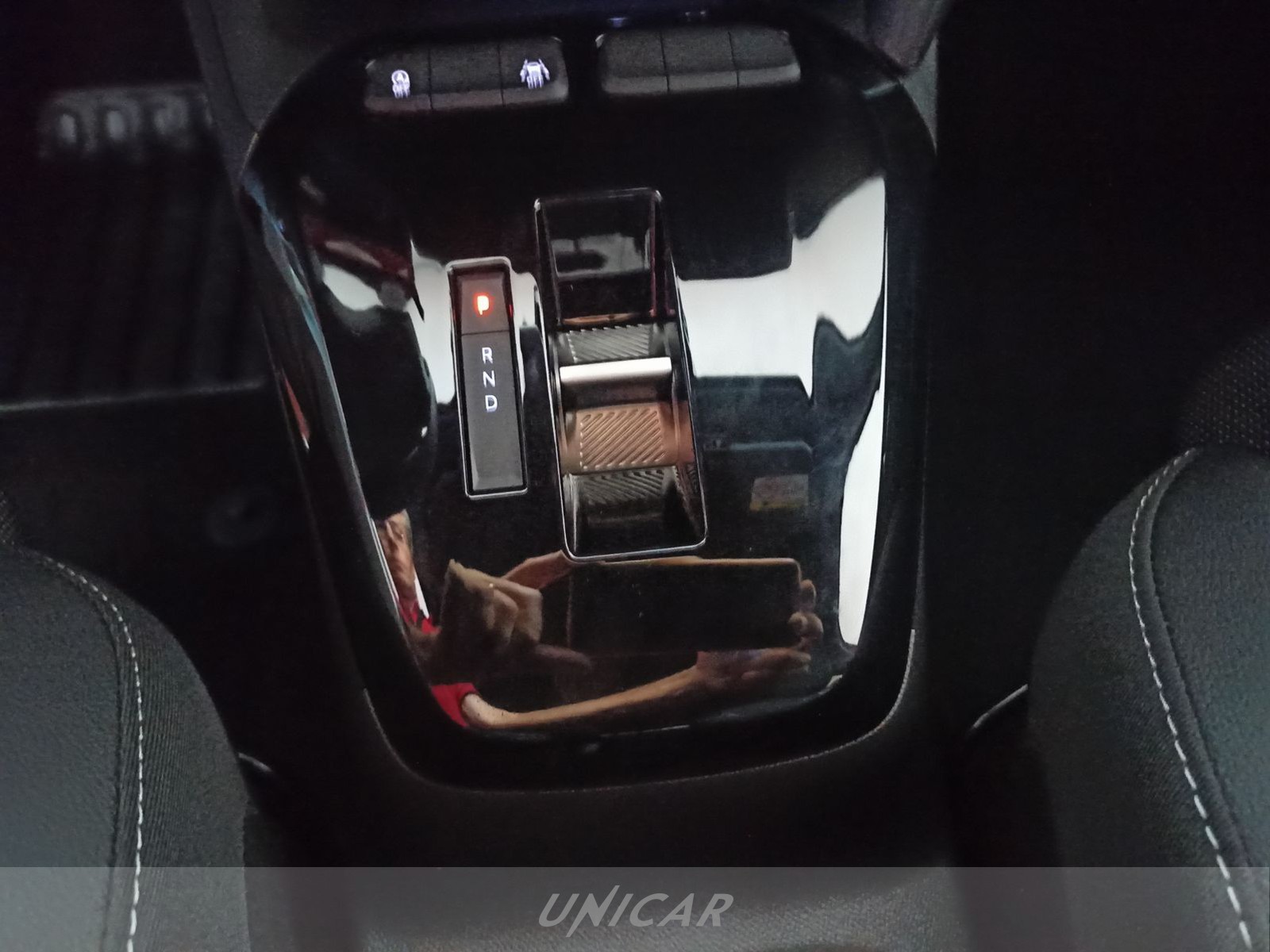 UNICAR Opel Corsa