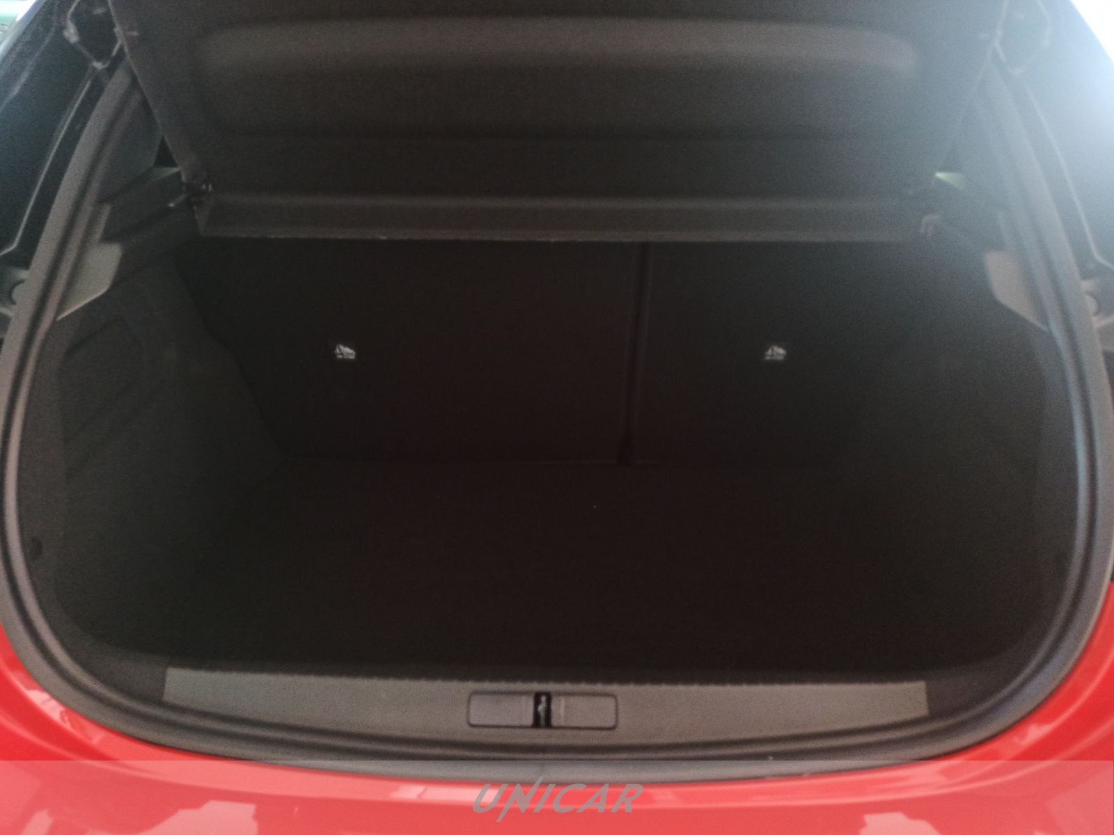 UNICAR Opel Corsa