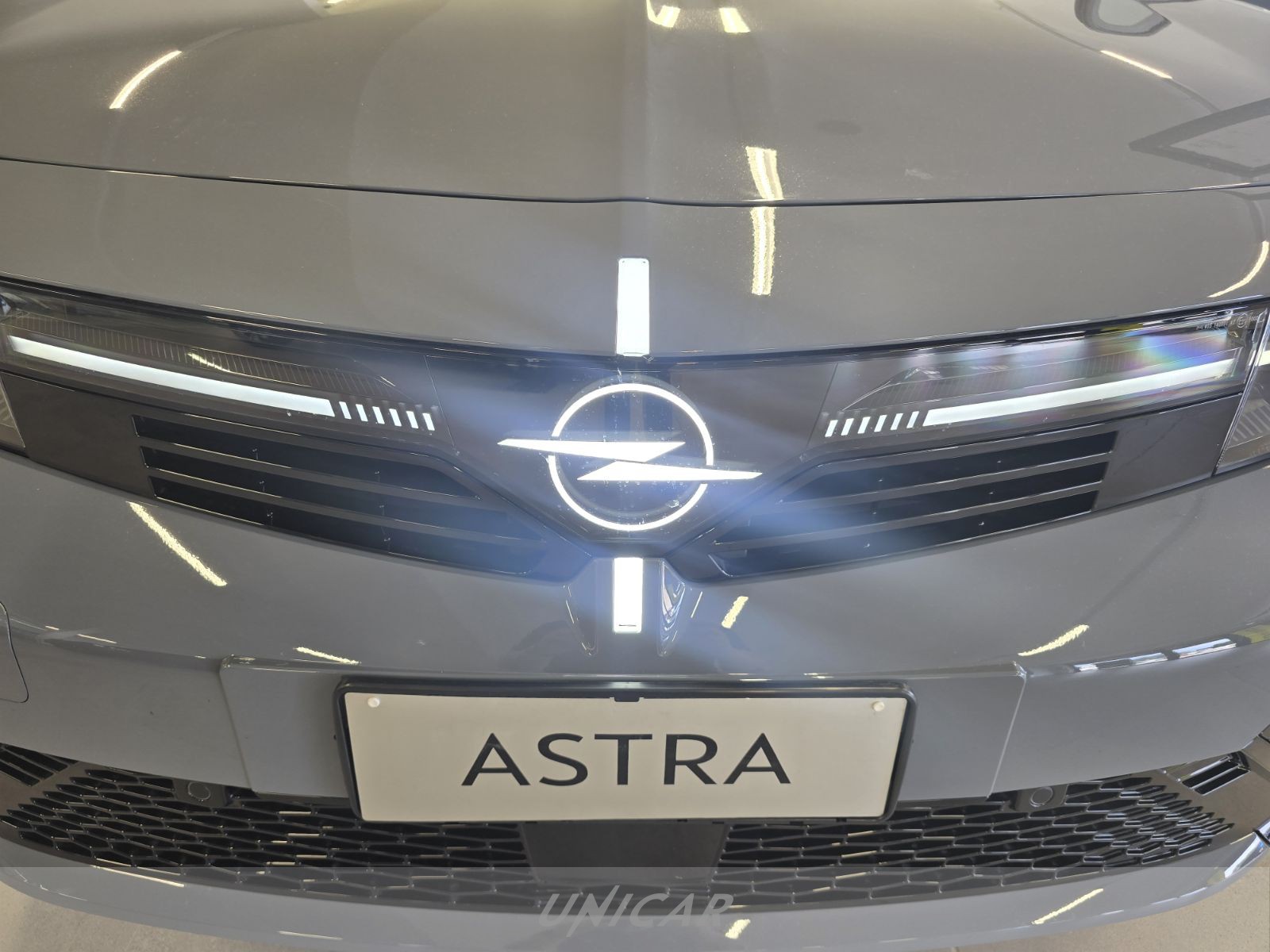 UNICAR Opel Astra