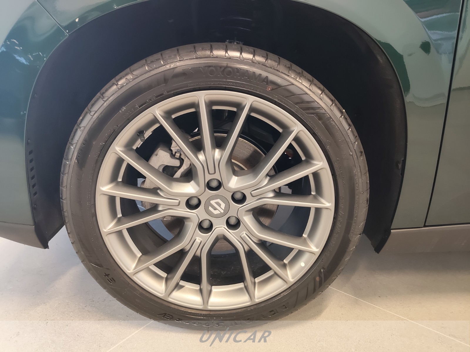 UNICAR Leapmotor C10
