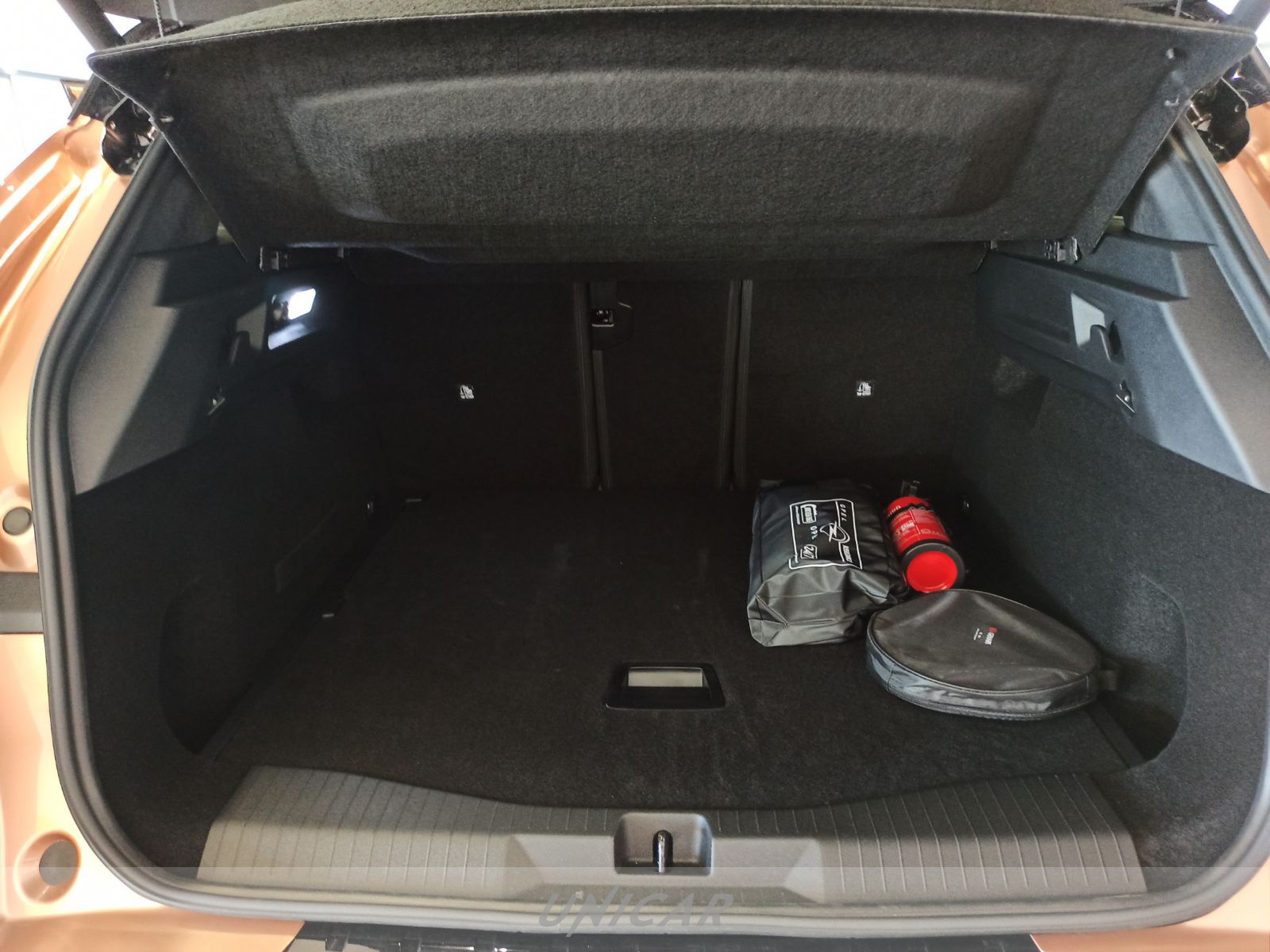 UNICAR Opel Grandland