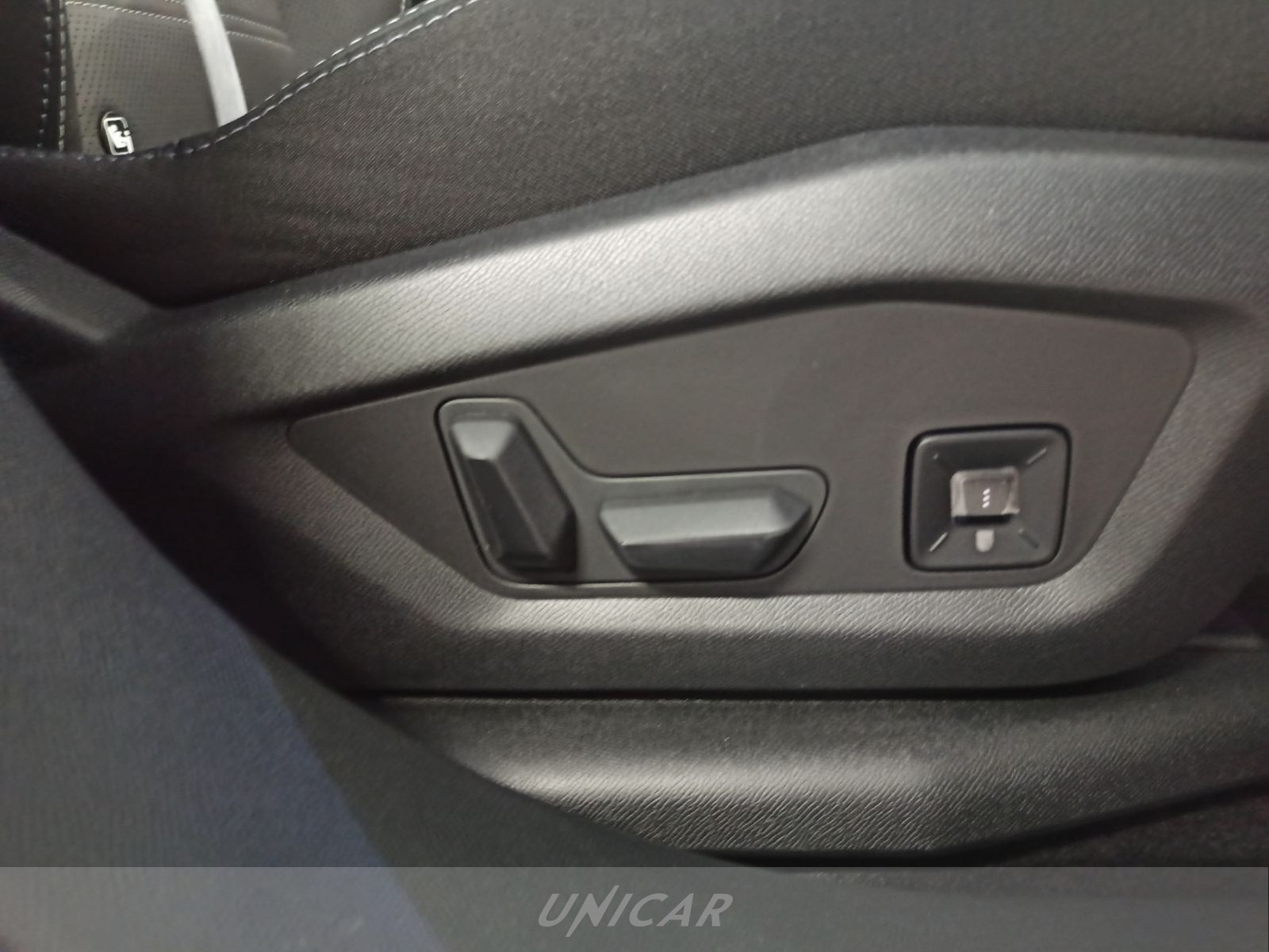UNICAR Opel Grandland