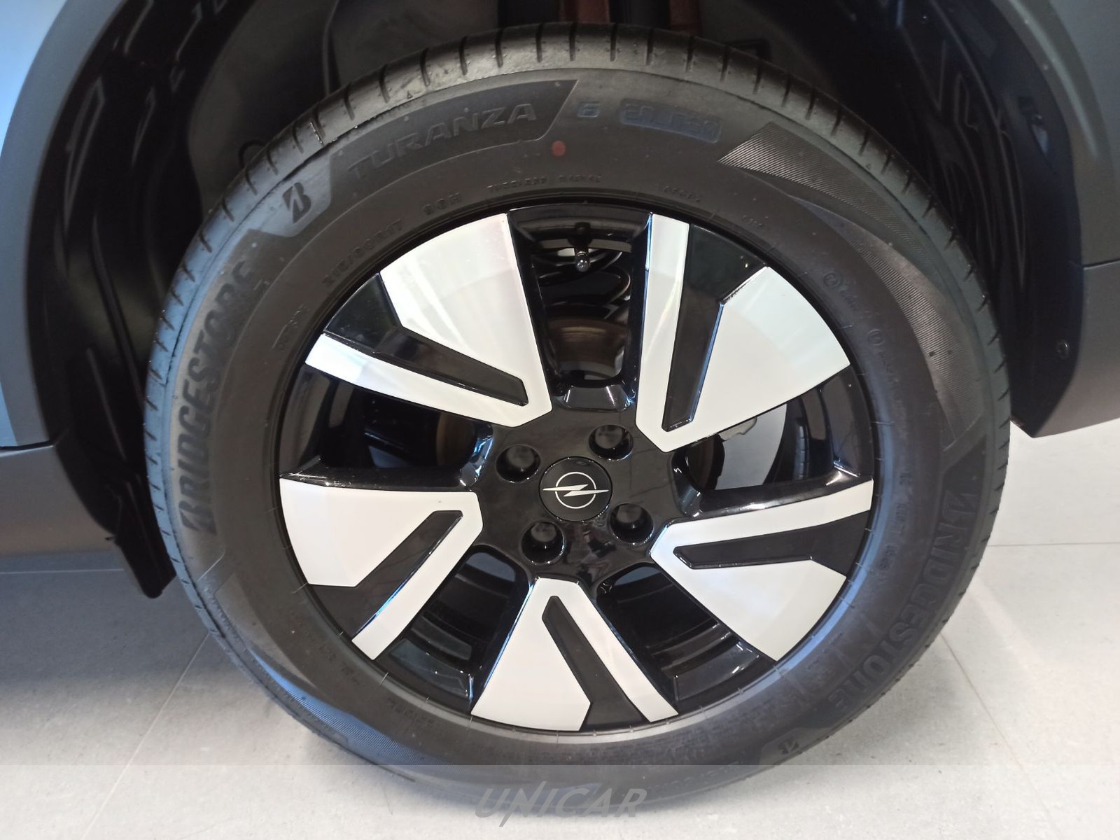UNICAR Opel Frontera