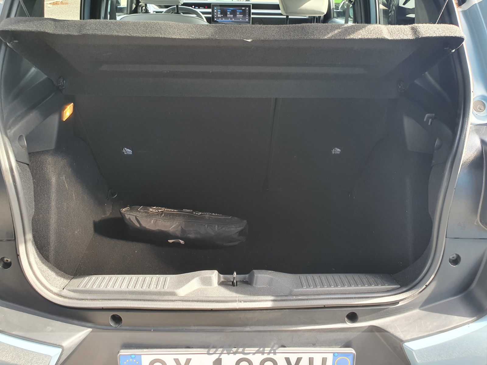 UNICAR Citroen C3