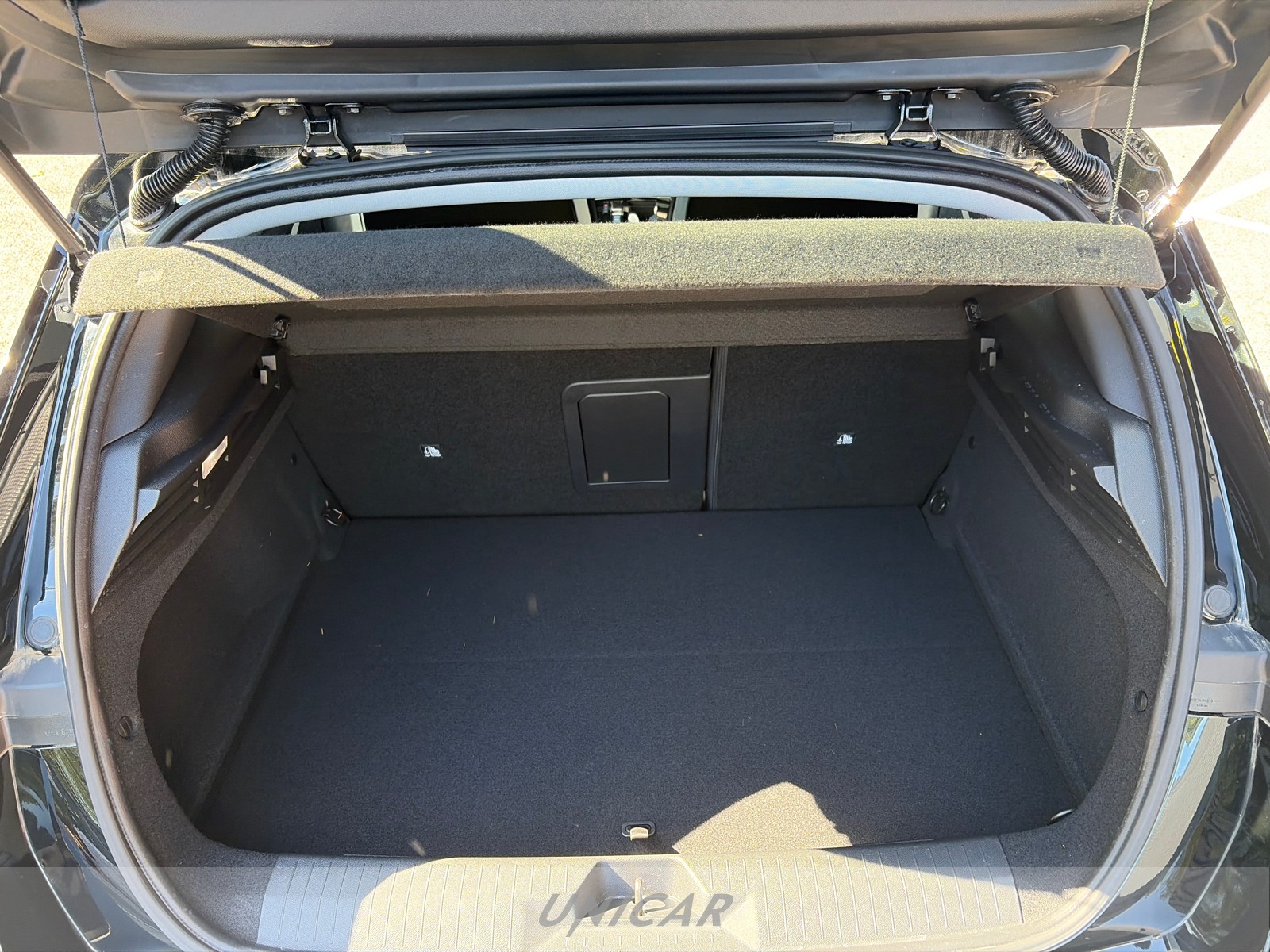 UNICAR Opel Astra