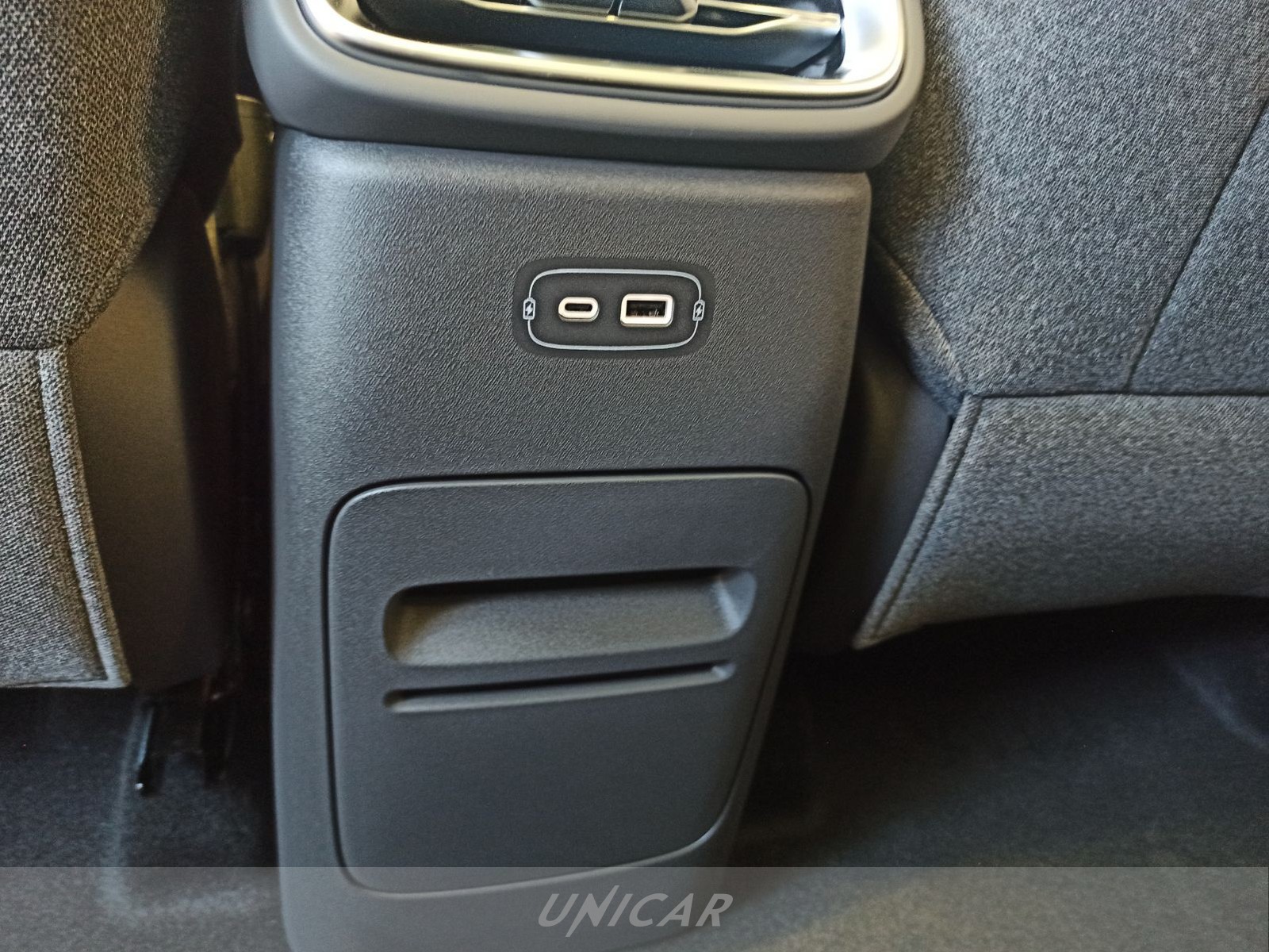 UNICAR Leapmotor B10