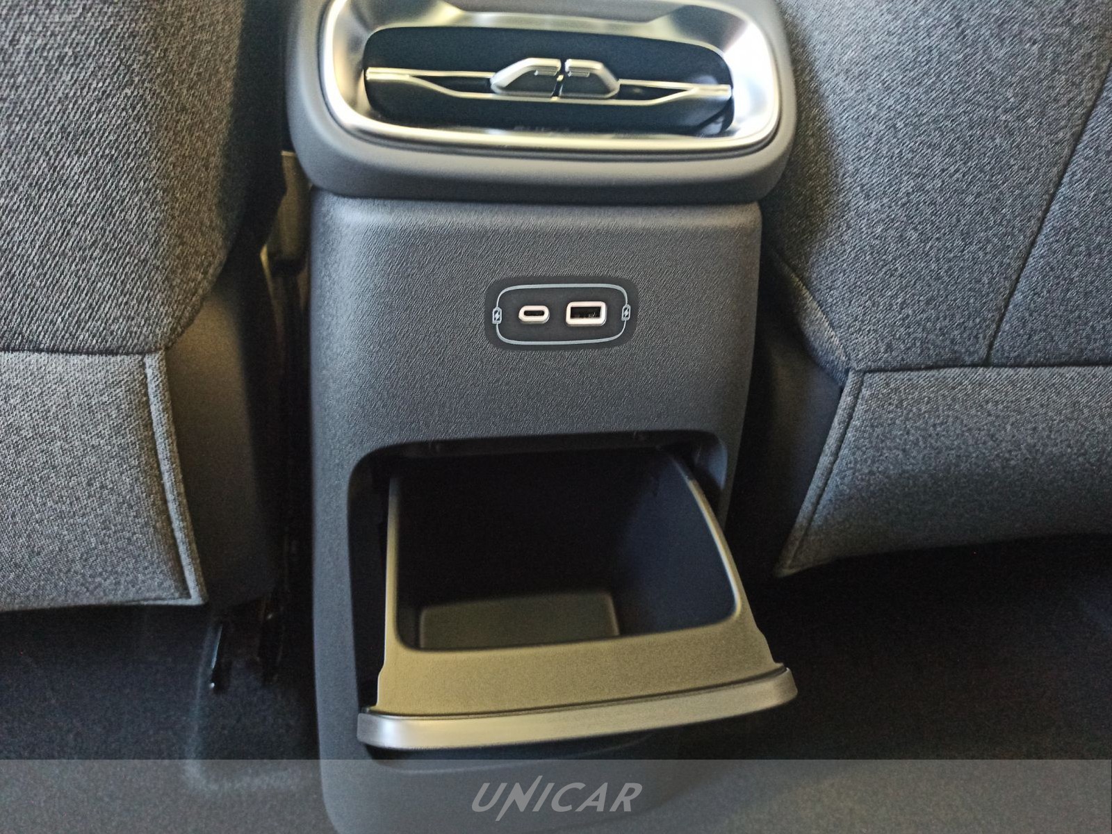 UNICAR Leapmotor B10