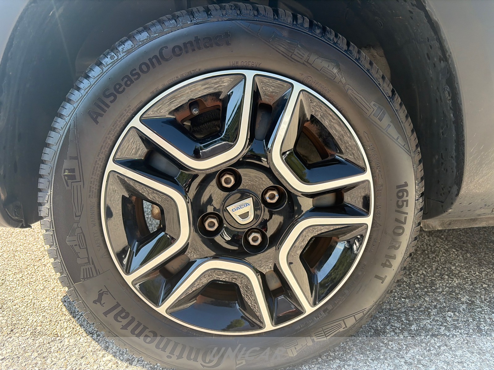 UNICAR Dacia Spring