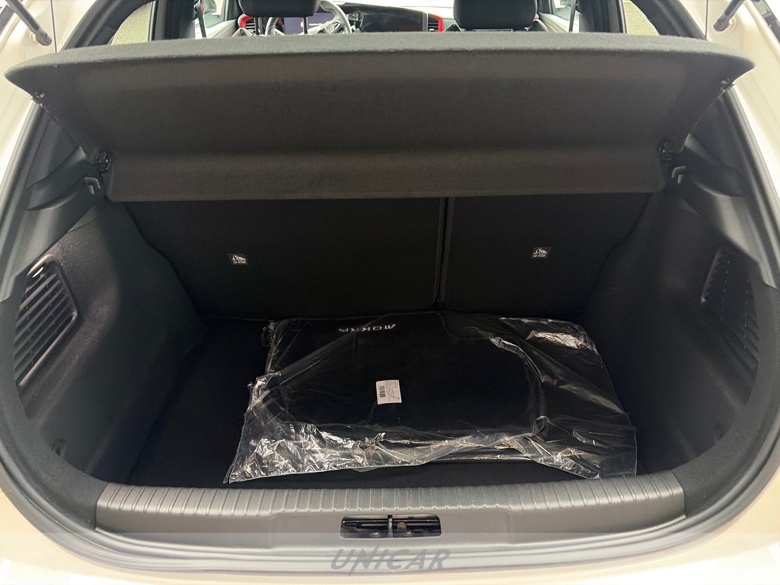UNICAR Opel Mokka