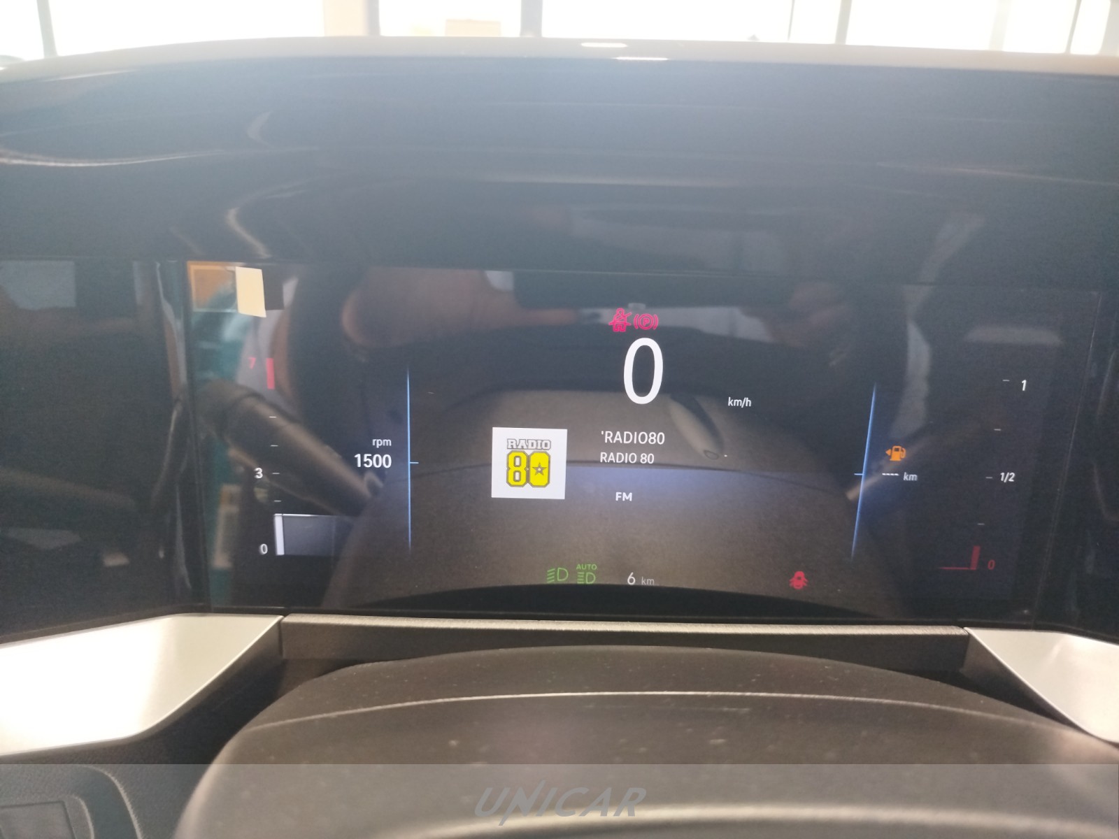 UNICAR Opel Mokka