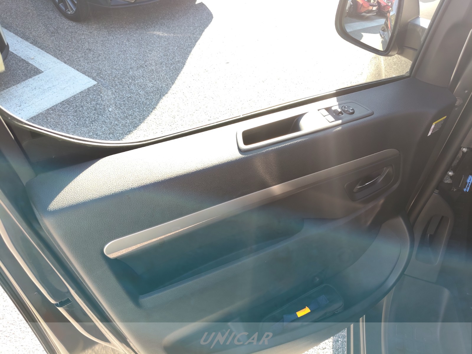 UNICAR Opel Zafira Life