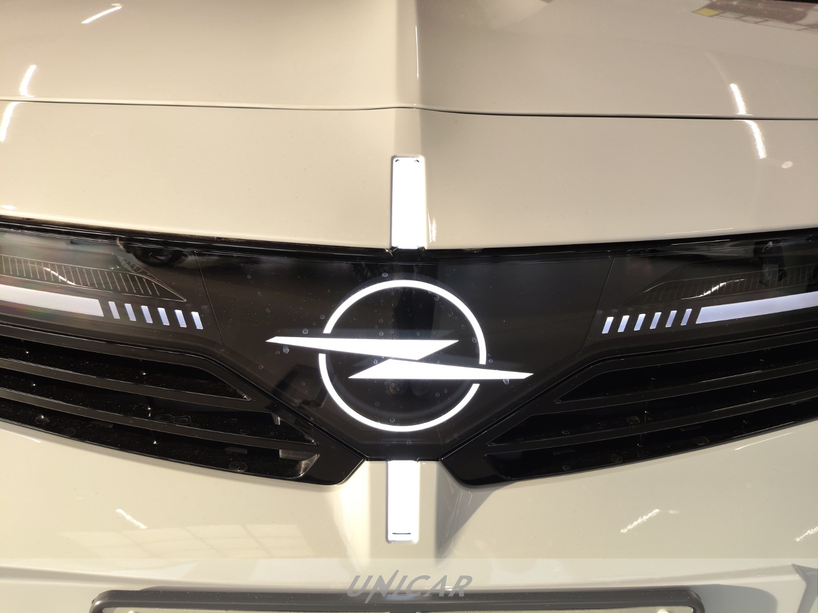 UNICAR Opel Astra