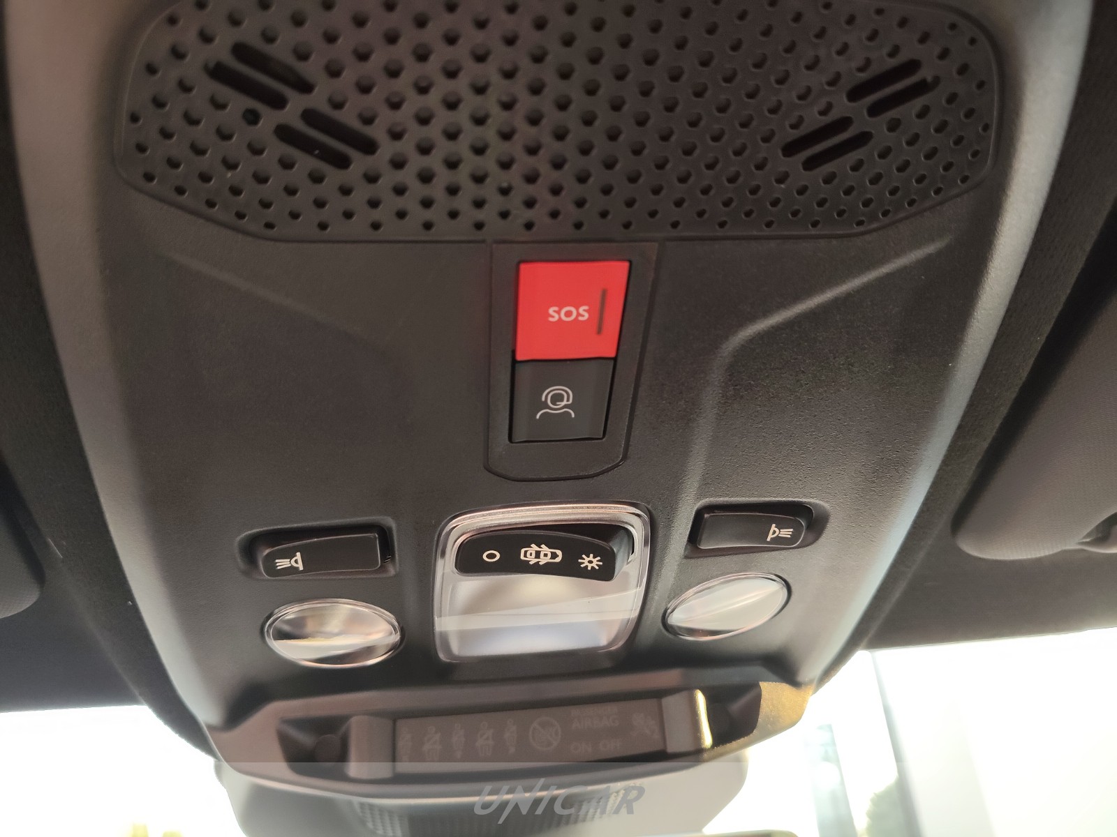 UNICAR Opel Mokka