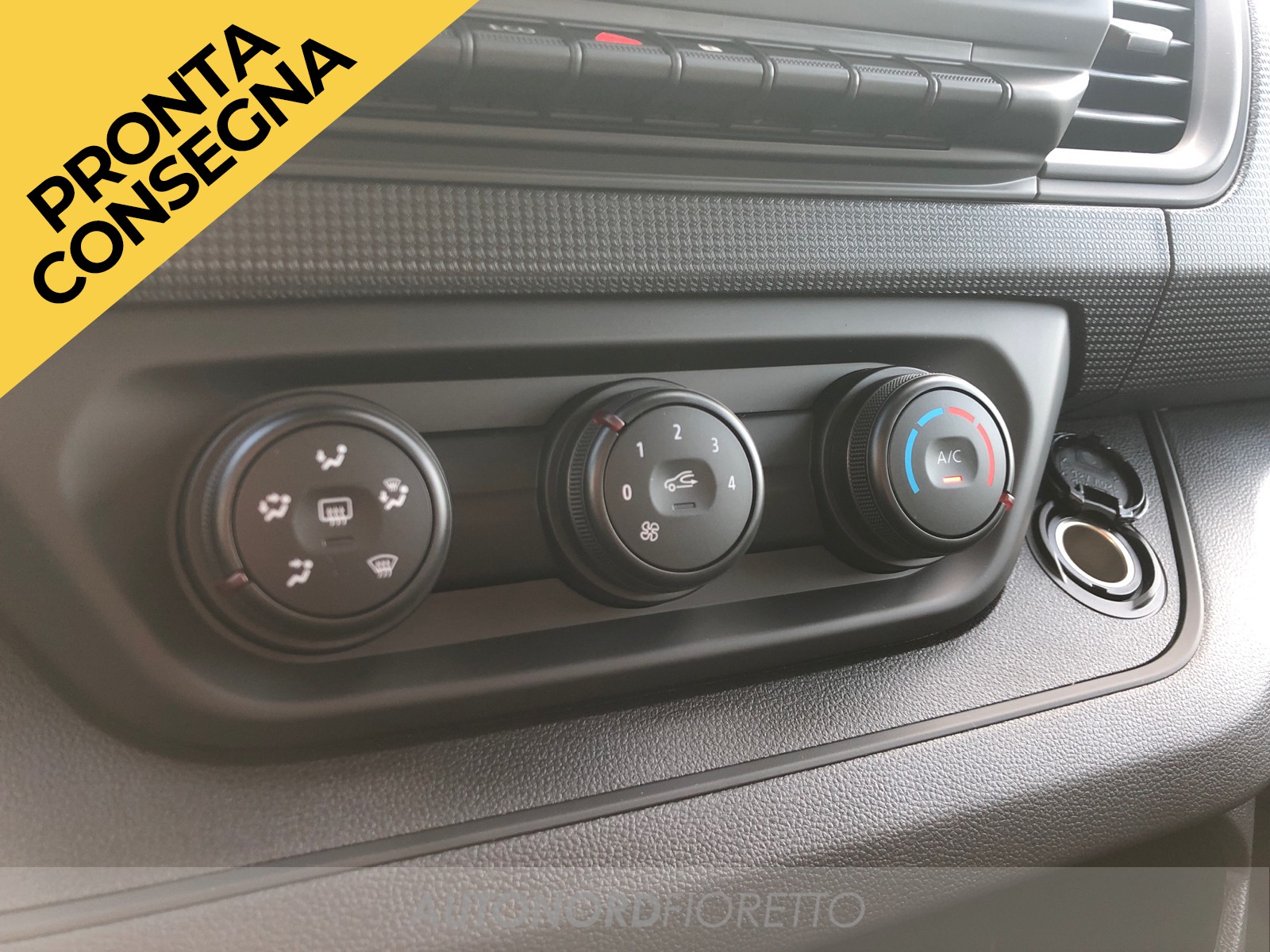 AUTONORD Renault Trafic