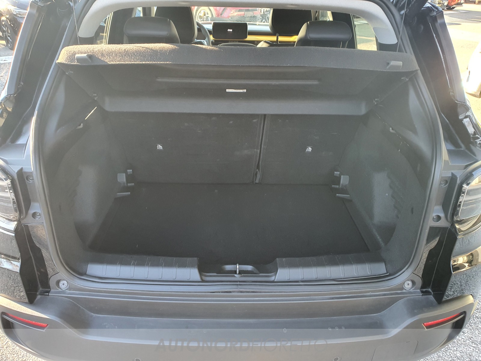 AUTONORD Jeep Avenger