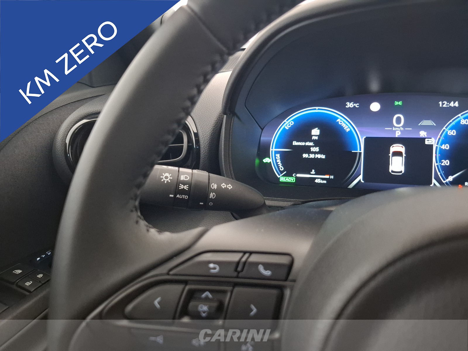 CARINI Toyota yaris cross