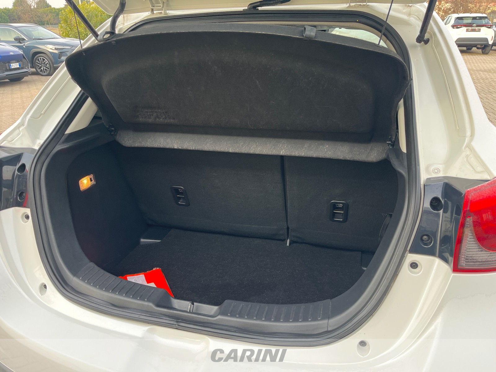CARINI Mazda 2