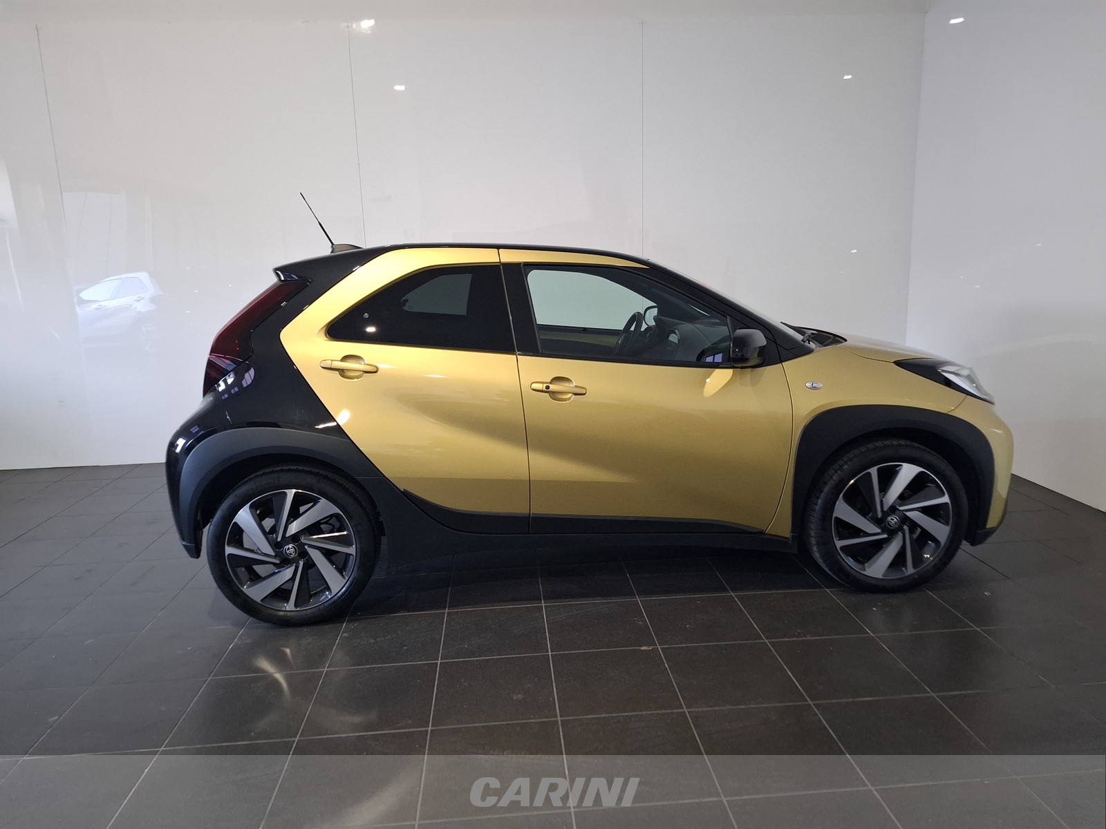 CARINI Toyota Aygo