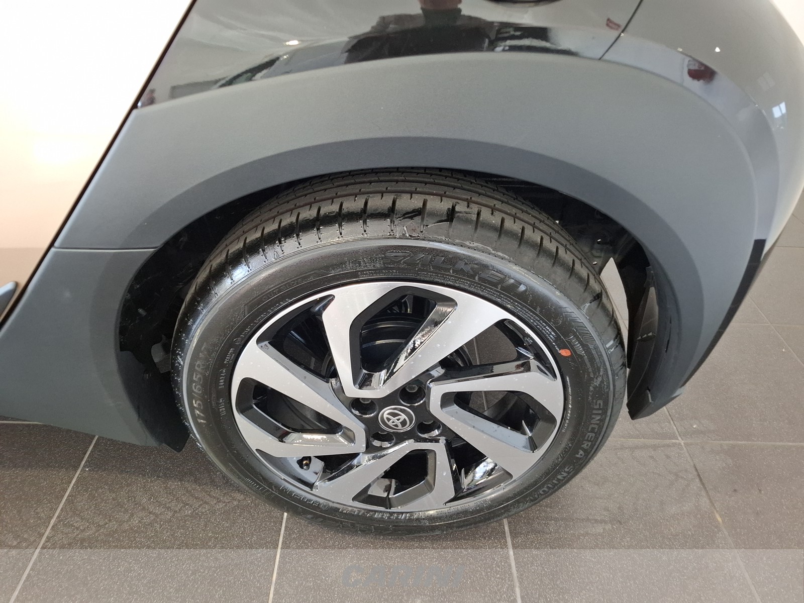 CARINI Toyota Aygo