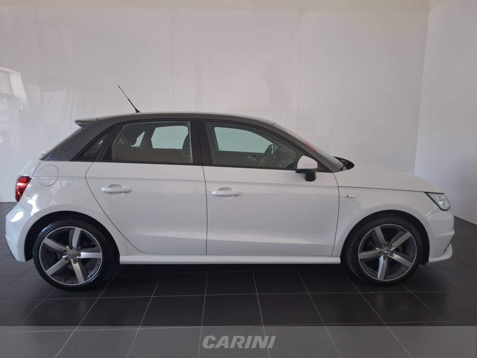 CARINI Audi A1