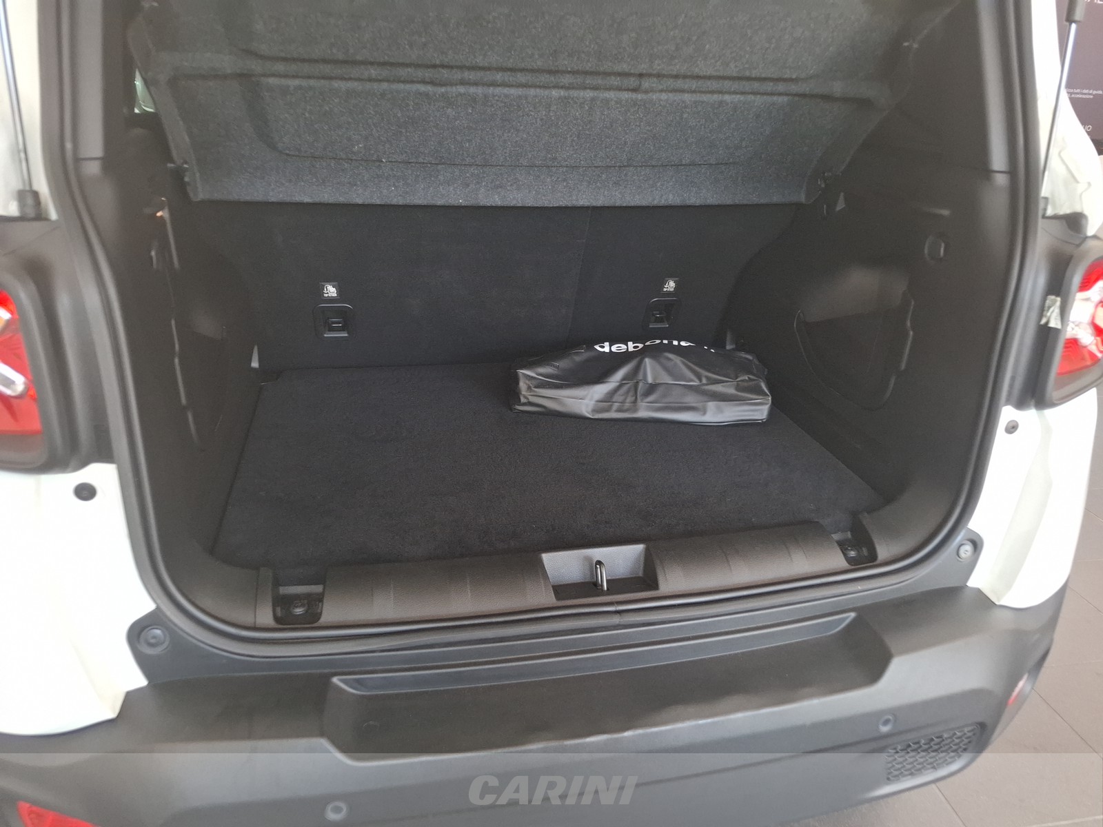CARINI Jeep Renegade