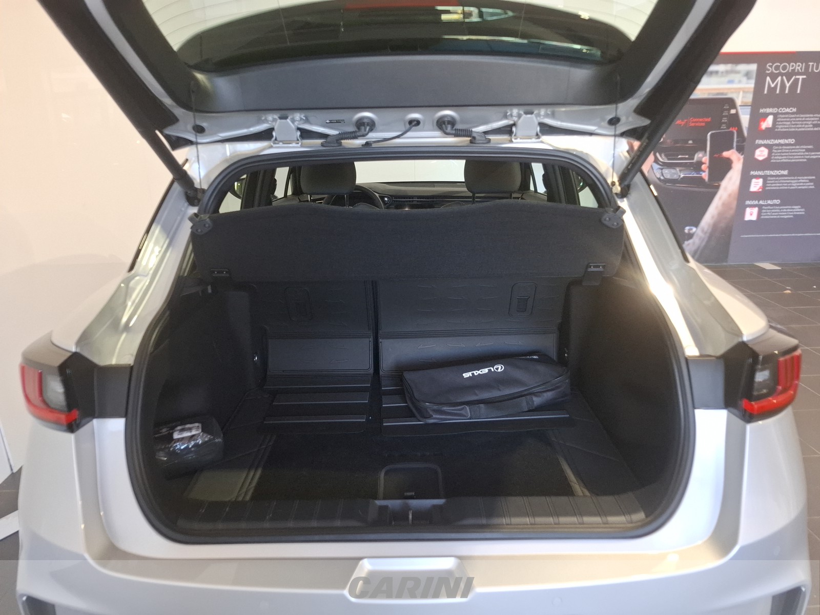 CARINI Lexus LBX