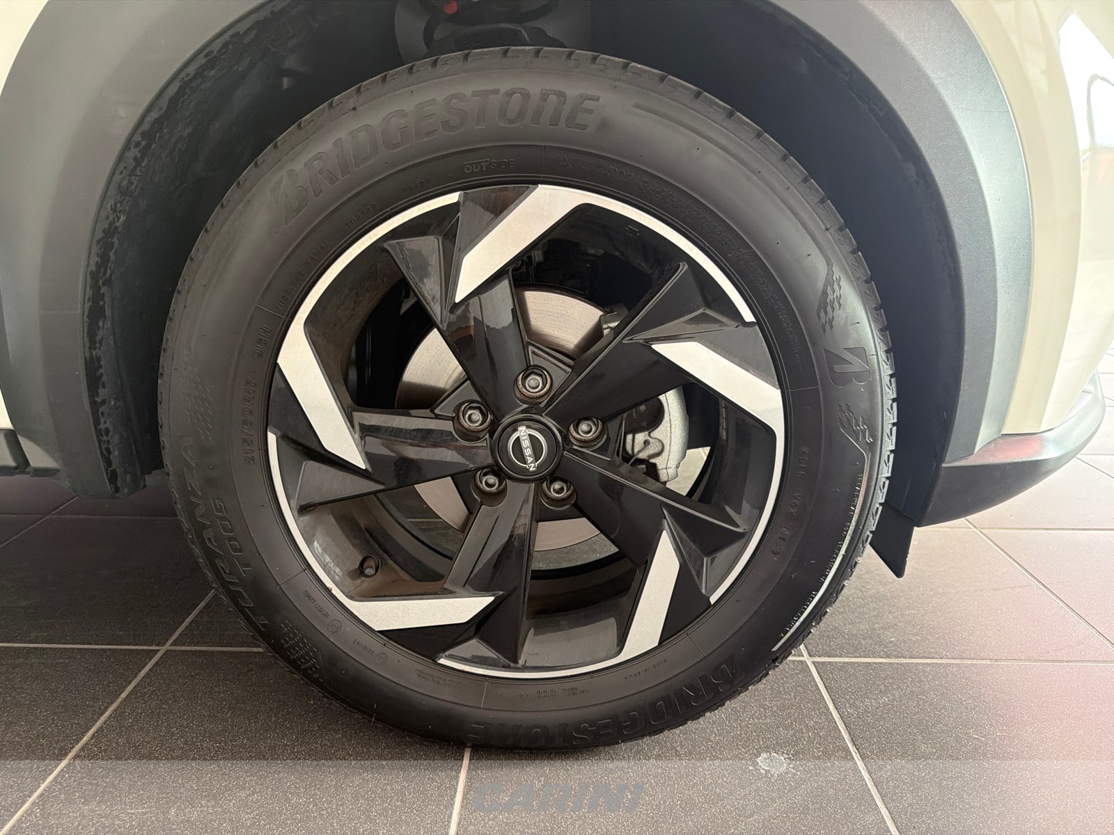 CARINI Nissan Juke