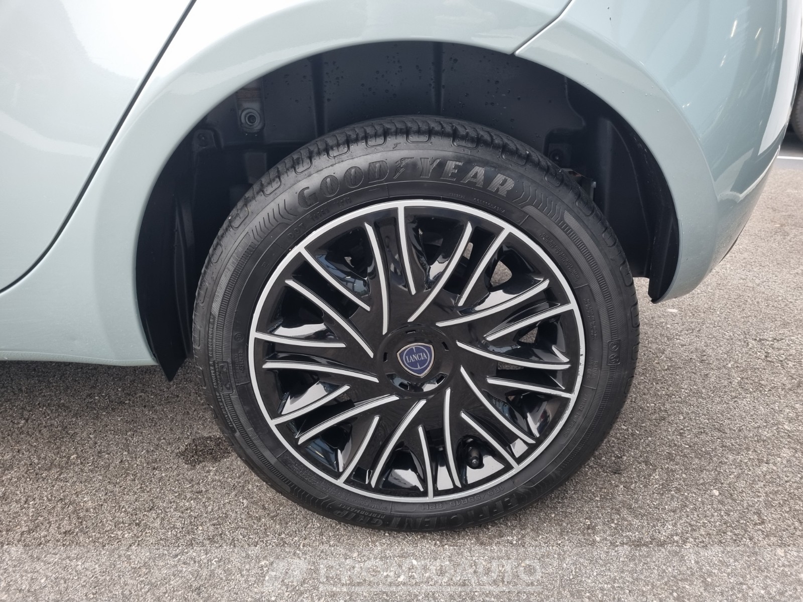 PRONTOAUTO Lancia Ypsilon