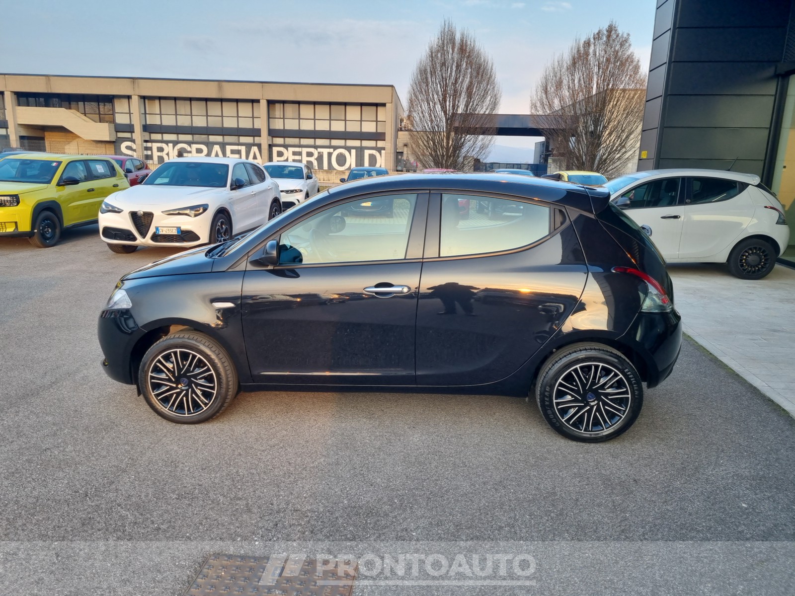 PRONTOAUTO Lancia Ypsilon