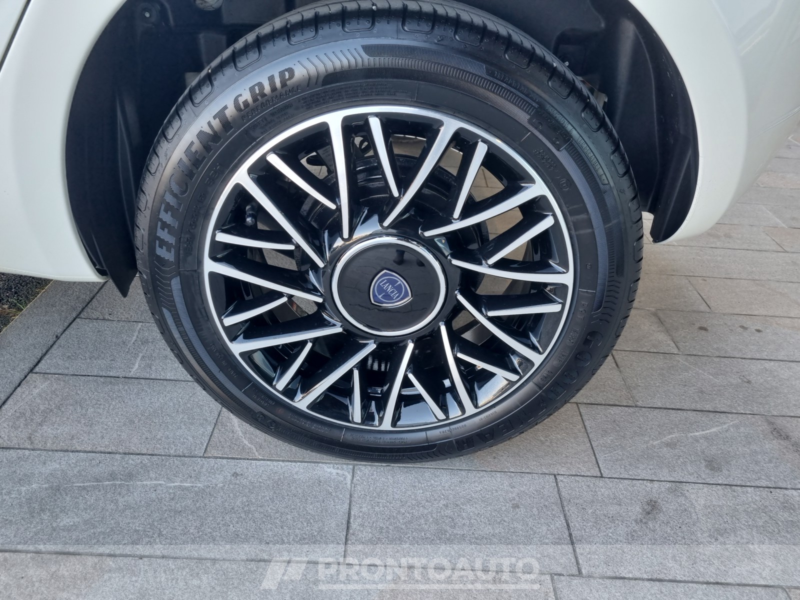 PRONTOAUTO Lancia Ypsilon