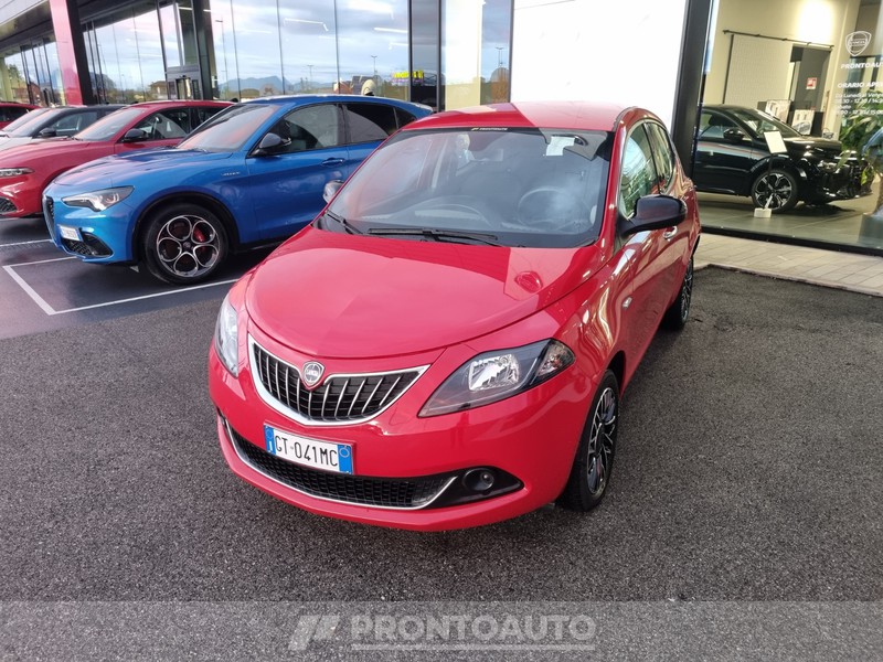 Lancia Ypsilon