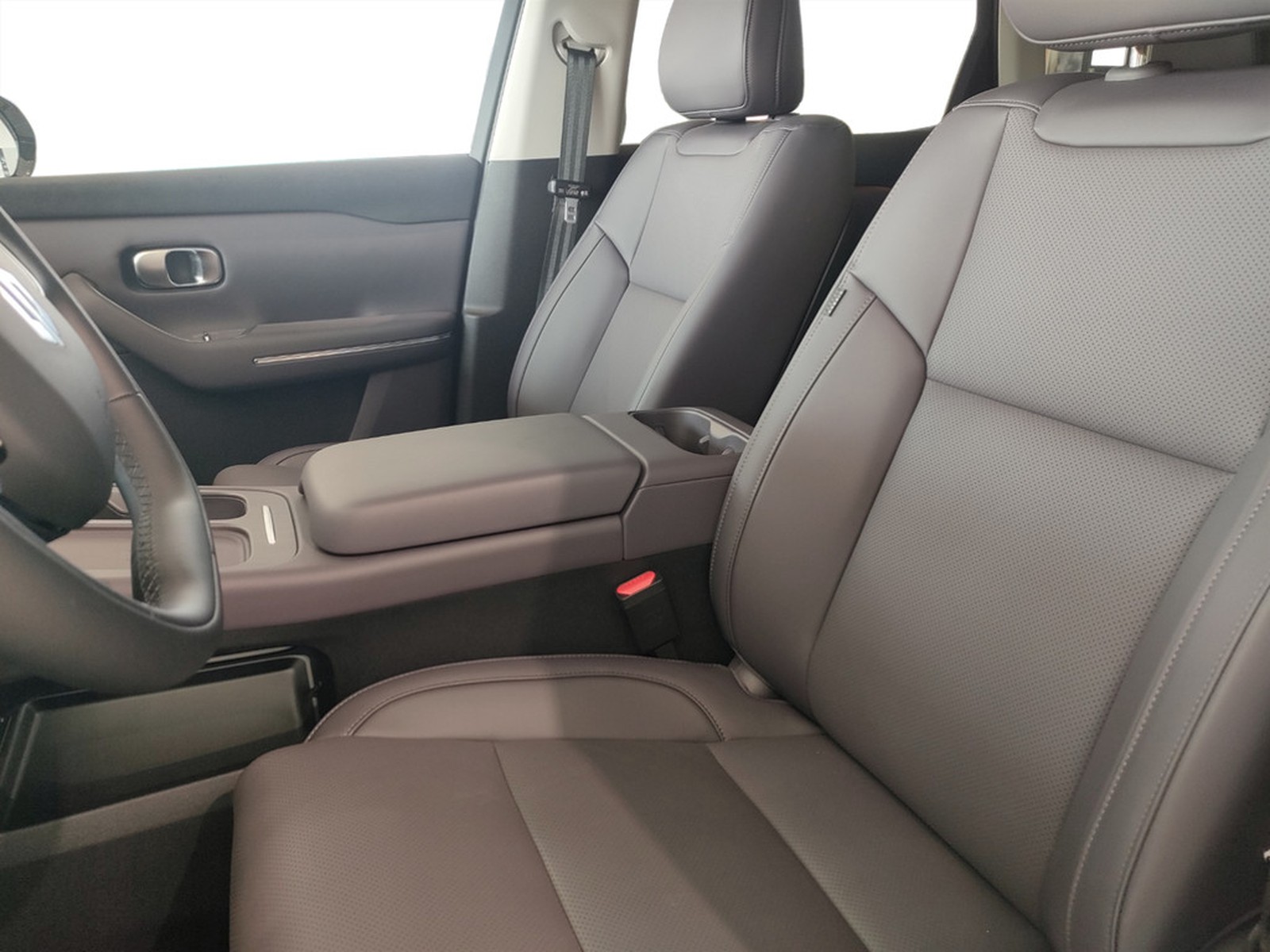 UNICAR Leapmotor C10